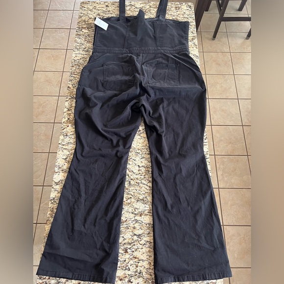 Good American Lace-Up Utility Twill Jumpsuit - Picture 14 of 14